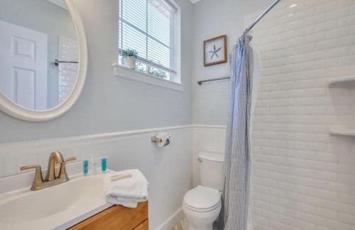 Bluffton House | Coastal Quarters in Bluffton - Dog Friendly! Bluffton Park Lowcountry Charmer