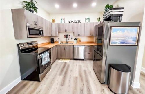 Sandusky Apartment | Coastal Retreat
