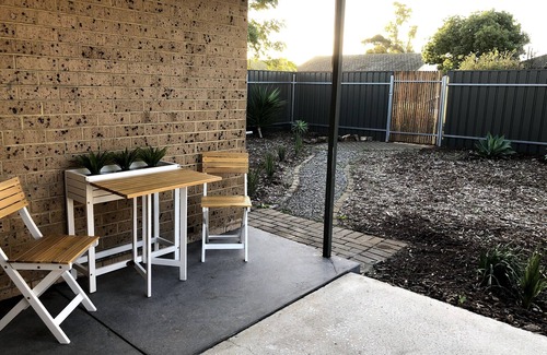 O'sullivan Beach House | Coastal Three Bedroom Retreat
