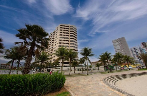 Maracana Apartment | Cobertura com Hidro pé na areia