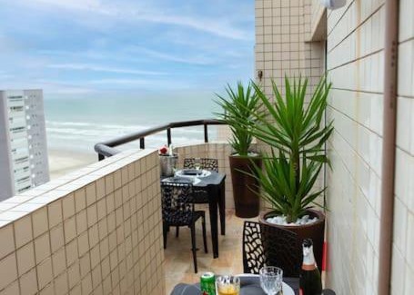 Maracana Apartment | Cobertura com Hidro pé na areia