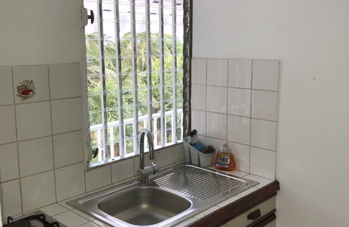 Bas Vent Apartment | Coco-mango Apt A . Vue sur mer à 250 m de la Plage de la Perle