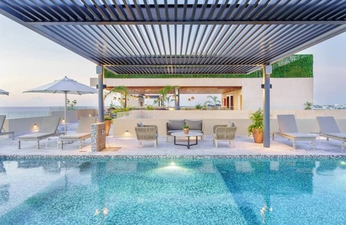 12th Street Apartment | Coco & Sea Singular Joy 1 BedRoom