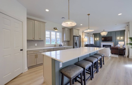 Hummelstown House | Cocoa Chateau: Sleeps up to 10, hot tub, and only 5 min to Hershey