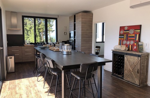 Vedene House | Cocon de Calme au Coeur des Vignes et des Cigales