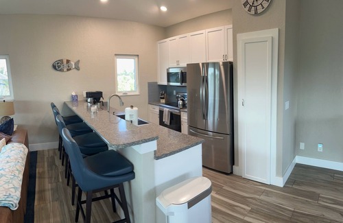 Jose's Hideaway House | Coconut Castaway-Ocean Views, Golf Cart, Club Pool, Walk to Beach