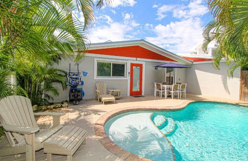 Holmes Beach House | Coconut Cottage #1