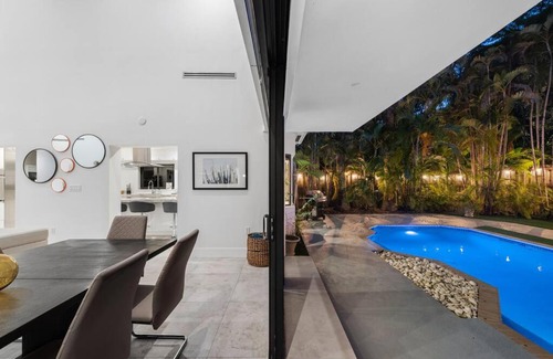 Northeast Coconut Grove House | Coconut Grove Villa with heated Pool sleeps 12