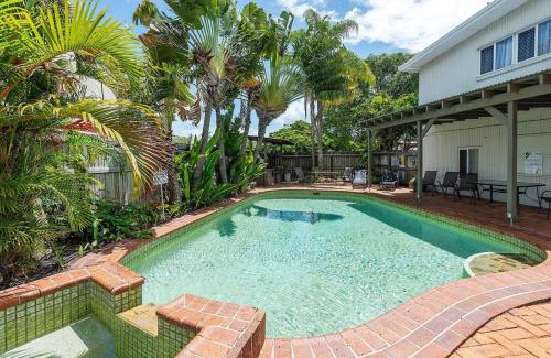 Scarness Apartment | Coconut Palms Unit 9