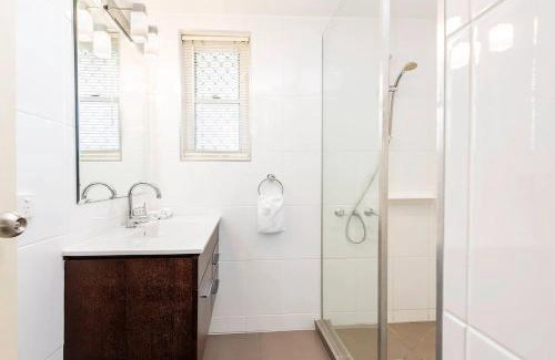 Scarness Apartment | Coconut Palms Unit 9