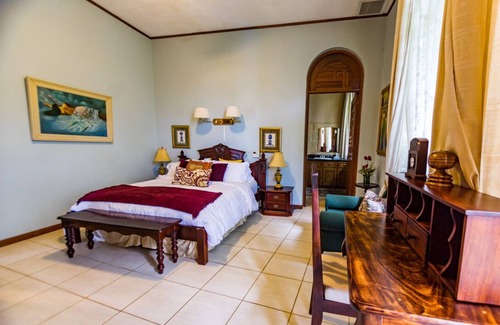 Esparza Other | COLD WHERE YOU ARE? CASTILLO IS WARM AND DRY DATES NOW OPENnFULL STAFF, CHEFnnn