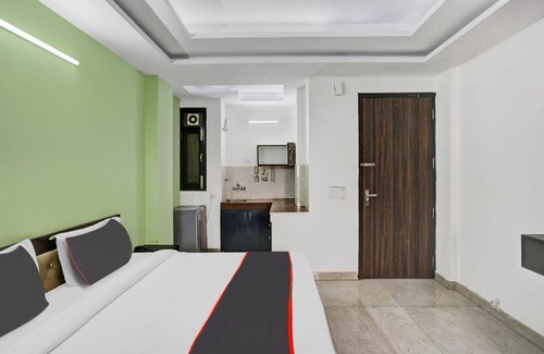 DLF City Hotel | Collection O Birdhouse Residency Near Aravali Biodiversity Park