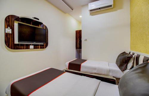 Kurla West Hotel | Collection O Golden Tulipz Boutique