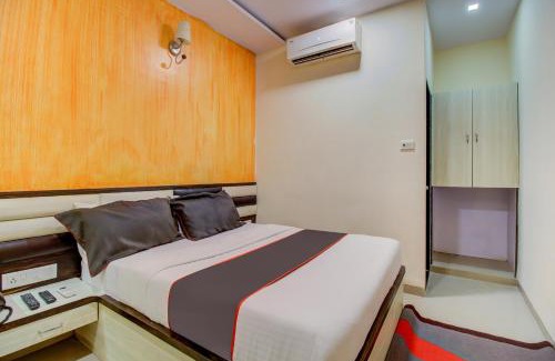 Kurla West Hotel | Collection O Golden Tulipz Boutique