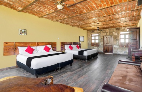Tequila Hotel | Collection O Hotel Monte Agave