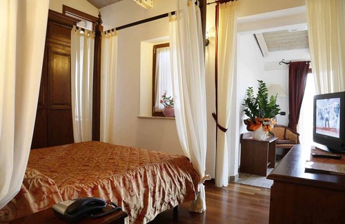Urbino House | Colleverde Country House Beauty&Wellness