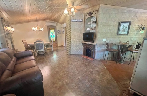 Florence House | Collins Quarters - Full House in the heart of Florence!