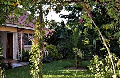 Entebbe House | Colonial Residence
