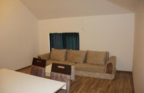 Sabayil Apartment | Colour