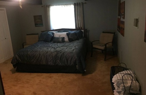 Camden House | Come get away from it all and enjoy life on the water!