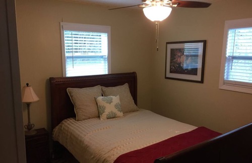 Camden House | Come get away from it all and enjoy life on the water!