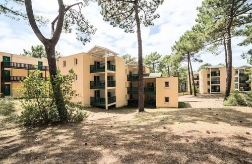 Maubuisson Apartment | Comfort 1-bedroom apartment (sleeps 4)