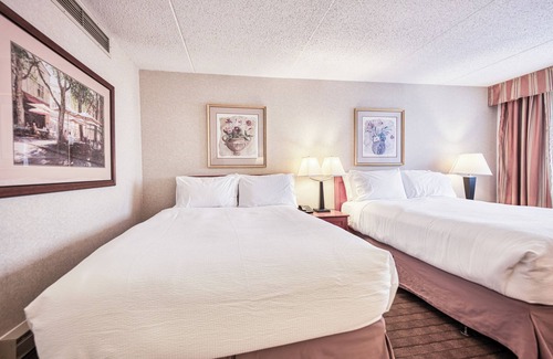 Southeast Calgary Hotel | Comfort for Everyone at Amenida Residences : Spacious Two-Bed Rooms Await!