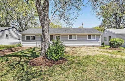 Airport Township House | Comfort Home near airport