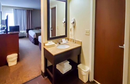 Oxon Hill Hotel | Comfort Inn Oxon Hill - National Harbor