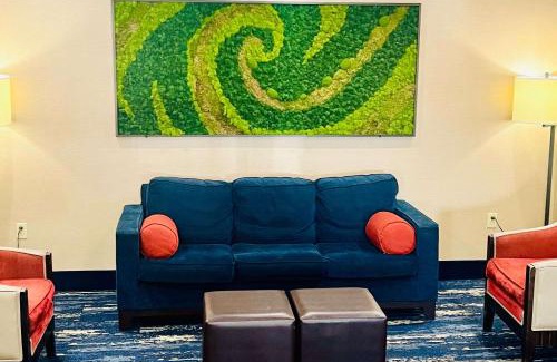 Jackson Hotel | Comfort Inn & Suites Jackson North