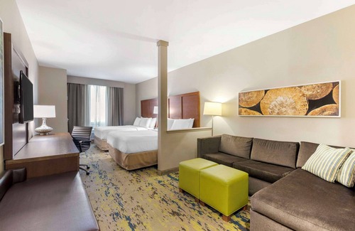 Valdosta Hotel | Comfort Inn & Suites Valdosta I-75