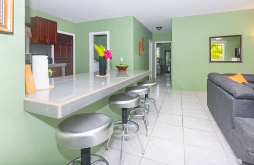 Gibson Bight Condo | Comfort – Modern Spacious 2BDRMS Condo in West End