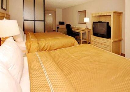 Fultondale Hotel | Comfort Suites Fultondale I-65 near I-22