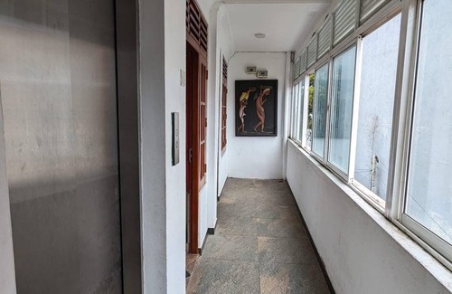 Wellawatta North Apartment | Comfortable 2-Bedroom Apartment with Full Kitchen & Living Space