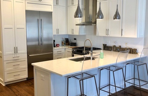 Oxford Condo | Comfortable 2-bedroom condo within walking distance of the Square