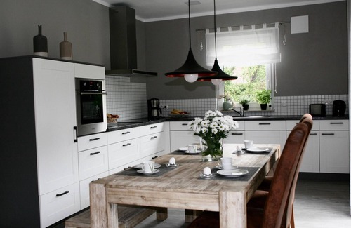 Dranske House | Comfortable 2016 completed and near the beach house with fireplace, sauna