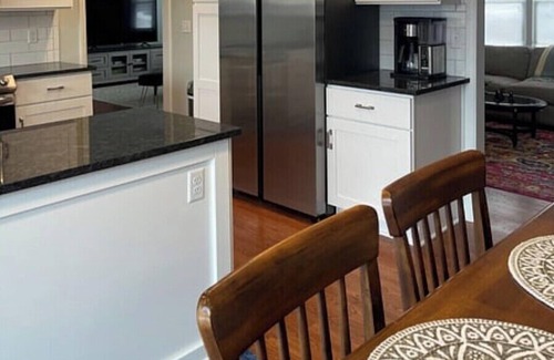 South Kansas City House | Comfortable 3 Bedroom near Martin City