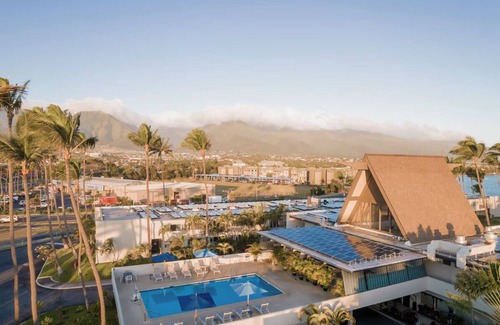 Kahului House | Comfortable ADA Unit, Outdoor Pool, Shuttle Service, Pets Allowed!