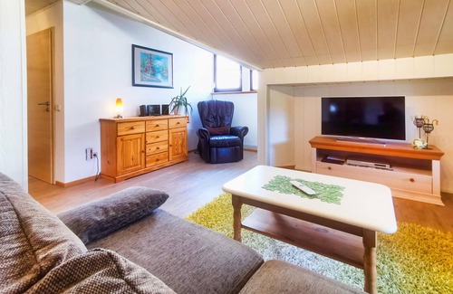 Betzenrod Apartment | Comfortable and tastefully furnished vacation apartment on the 1st floor.