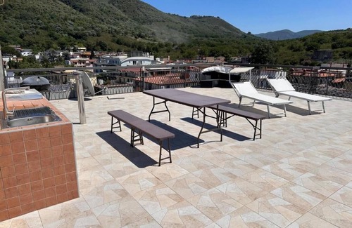 Casamarciano Apartment | Comfortable apartment with kitchen and terrace for groups of friends and families