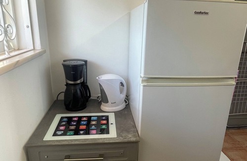 Albardeira Apartment | COMFORTABLE APARTMENT 1 ROOM - 2/4 PERSONS