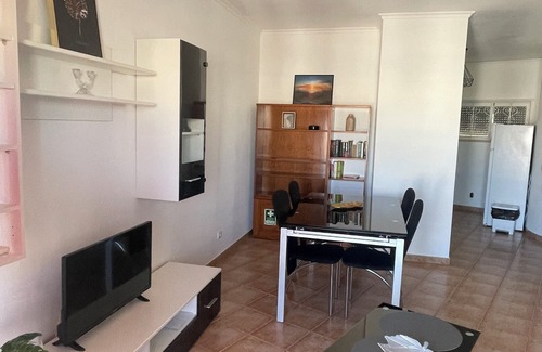 Albardeira Apartment | COMFORTABLE APARTMENT 1 ROOM - 2/4 PERSONS