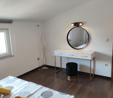 Loborika Apartment | Comfortable apartment near Pula