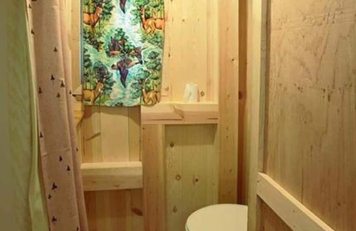 Cooke City-Silver Gate Cabin | Comfortable Cabin next to Yellowstone National Park