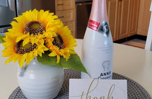 Harbor Village Condo | Comfortable Condo with Pool & Fishing Dock – Walk to the Beach, No Car Needed!