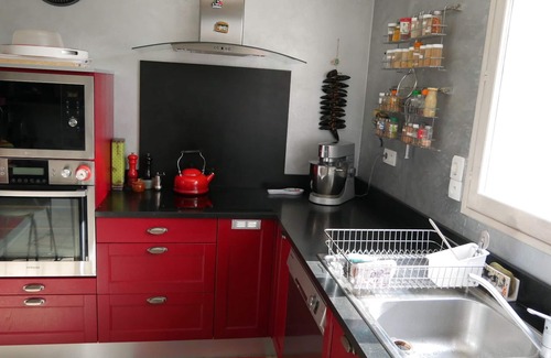 Pluneret House | Comfortable family home with jacuzzi and sauna