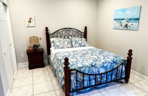 Altamonte Springs House | Comfortable Guest Suite in Altamonte Springs - Large Pool