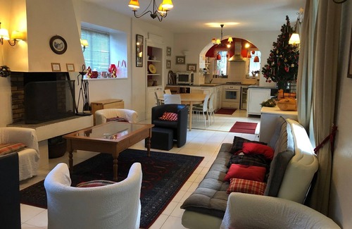 Bagneres-de-Luchon Villa | Comfortable house with garden in the city centre close to the cable car.