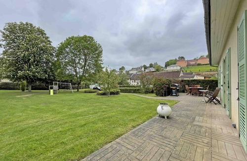 Longny-au-Perche Cottage | Comfortable house in Le Perche with garden and pets allowed