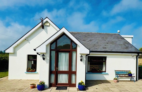 County Waterford House | Comfortable Home in Quiet Coastal Community - Newly renovated!